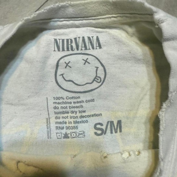Nirvana Smiley Face Distressed Graphic T-Shirt White Nevermind S/M Mens - Picture 5 of 8